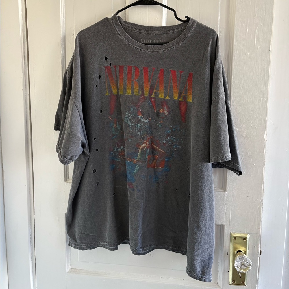 Urban Outfitters Gray Nirvana Short Sleeve Tee with Multicolor Logo